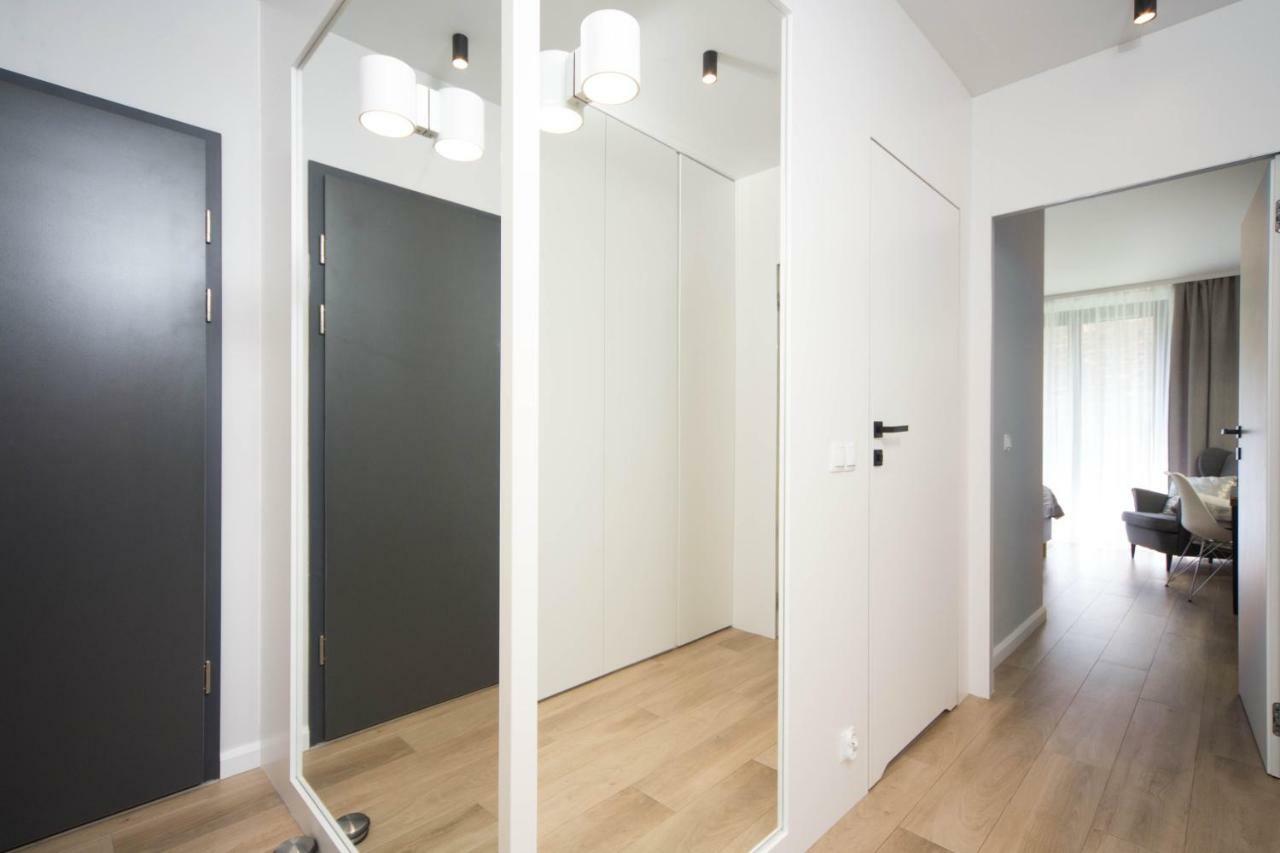Jacuzzi Apartments クラクフ エクステリア 写真
