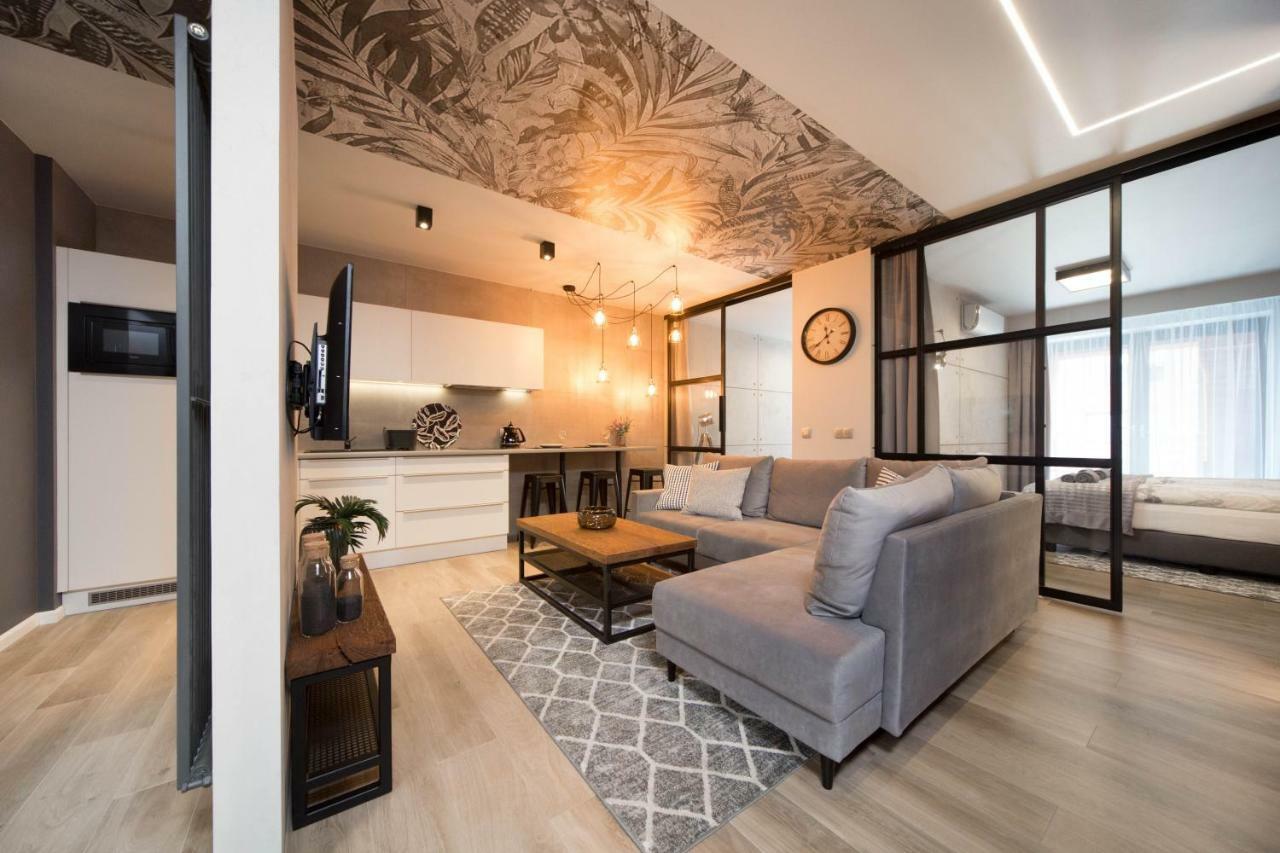 Jacuzzi Apartments クラクフ エクステリア 写真