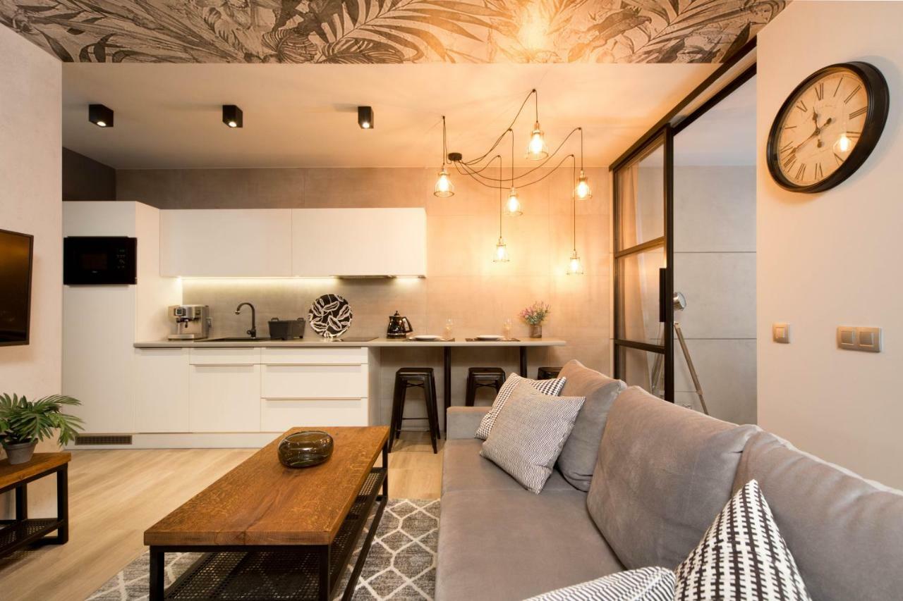 Jacuzzi Apartments クラクフ エクステリア 写真