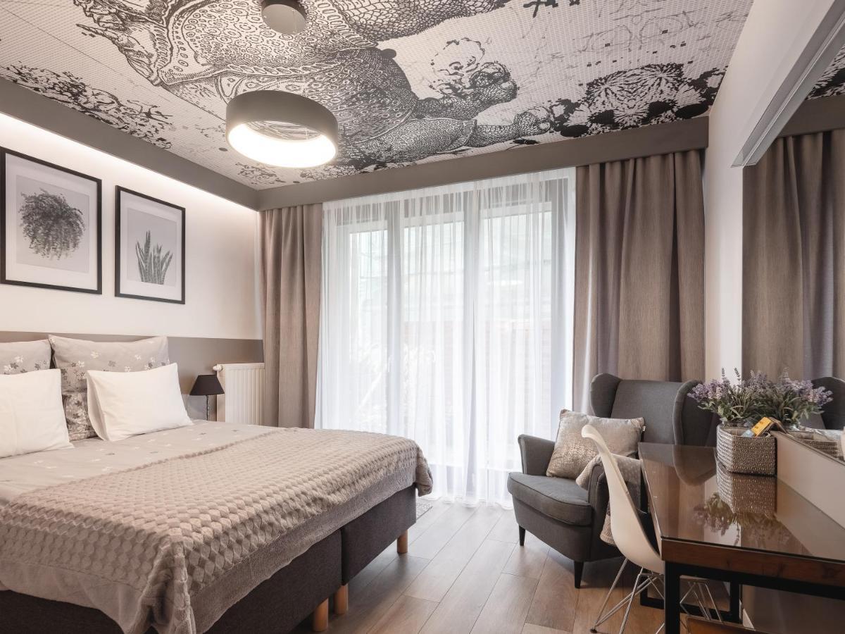 Jacuzzi Apartments クラクフ エクステリア 写真